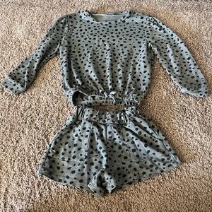 Jessica Simpson Grey and Black Leopard Matching Short Set Size 5/6
